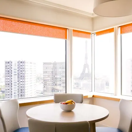 Adagio Centre Tour Eiffel Apartahotel