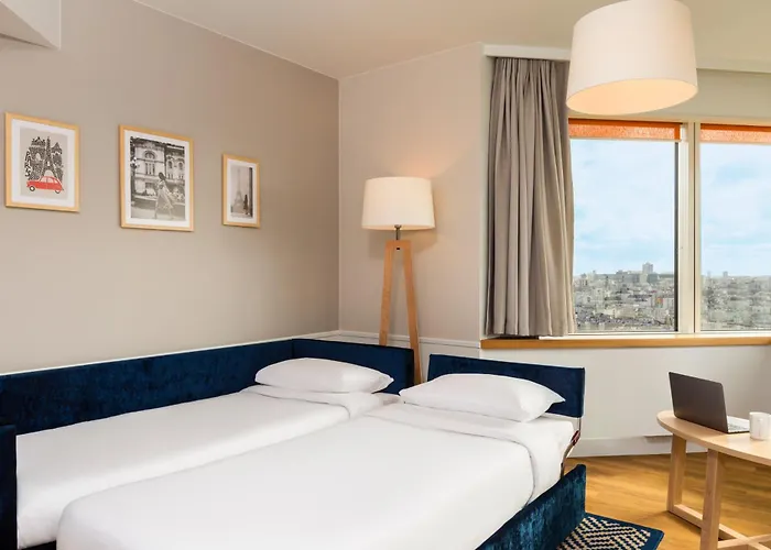 Adagio Centre Tour Eiffel Apartahotel 4*