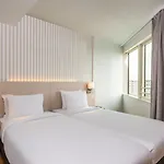 아다지오 센터 투어 에펠 아파트호텔 4*