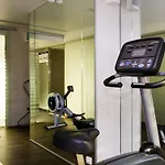 아다지오 센터 투어 에펠 아파트호텔 4*