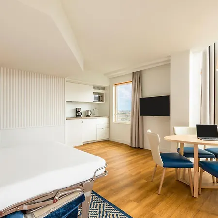 Adagio Centre Tour Eiffel Aparthotel