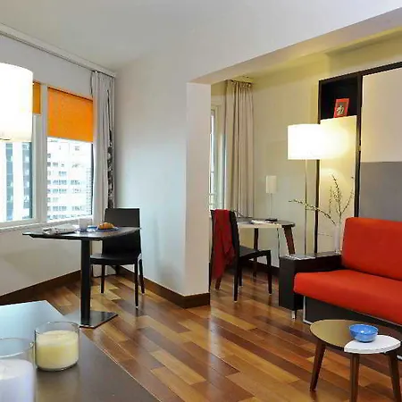 Adagio Centre Tour Eiffel Aparthotel 4*