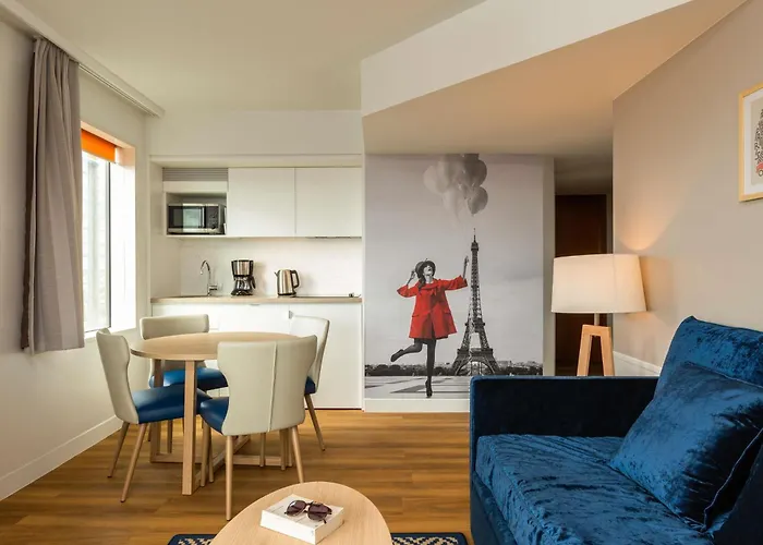 Adagio Centre Tour Eiffel 4*