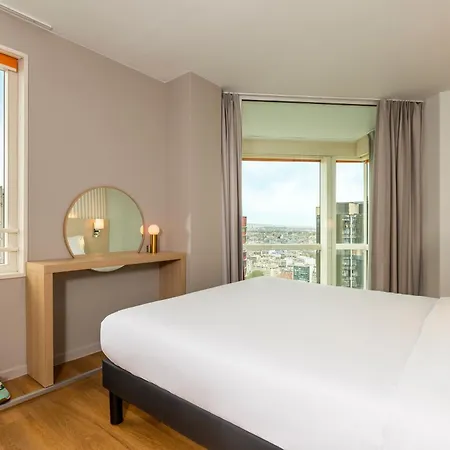 Adagio Centre Tour Eiffel 4*