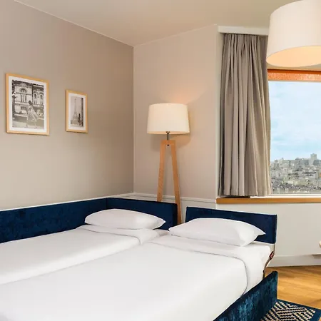 Adagio Centre Tour Eiffel Aparthotel 4*