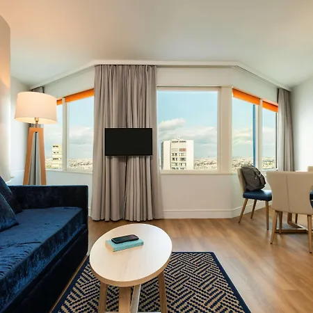 מלון דירות Adagio Centre Tour Eiffel פריז
