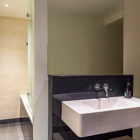 Adagio Centre Tour Eiffel Aparthotel 4*