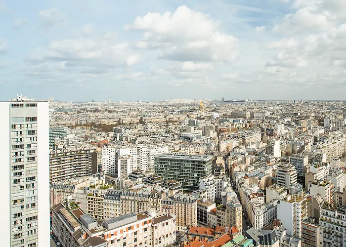 Adagio Centre Tour Eiffel 4*