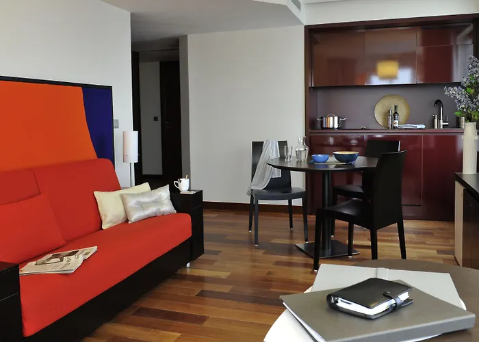 Adagio Centre Tour Eiffel 4*