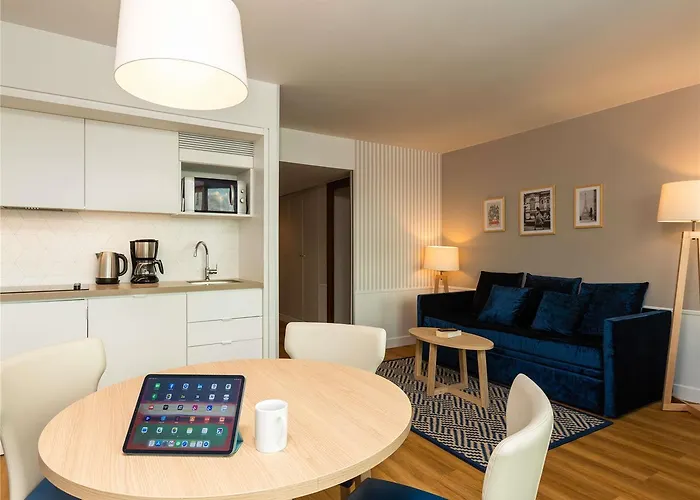 Adagio Centre Tour Eiffel 4* Párizs