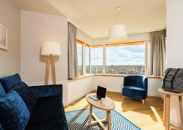 Adagio Centre Tour Eiffel Apart Otel 4*