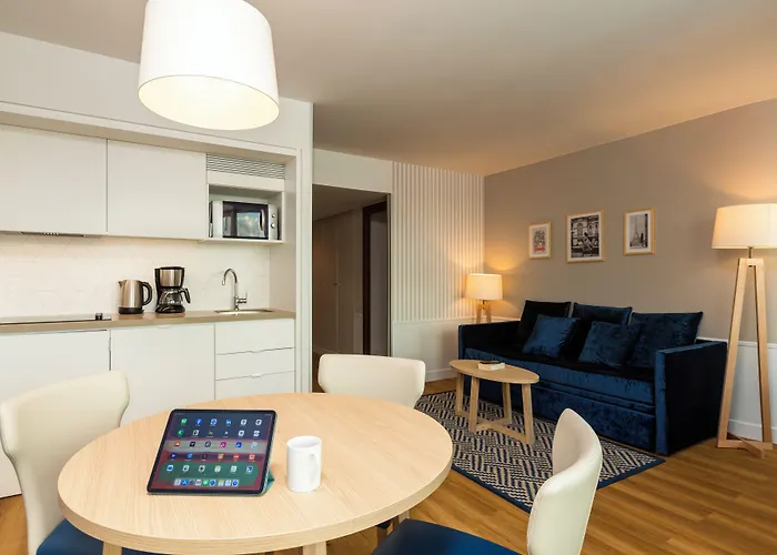 Apart Otel Adagio Centre Tour Eiffel 4*