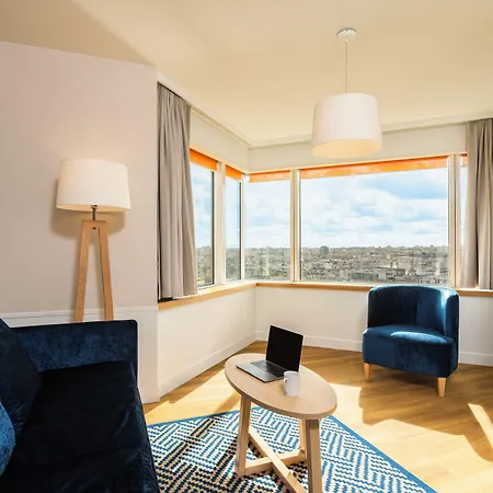 Adagio Centre Tour Eiffel Lägenhetshotell 4*