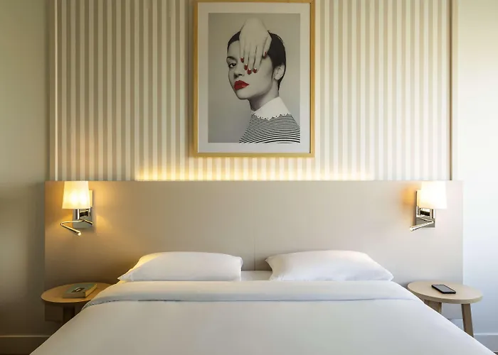 Adagio Centre Tour Eiffel Aparthotel 4*